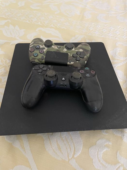 Vendo ps4 como nova