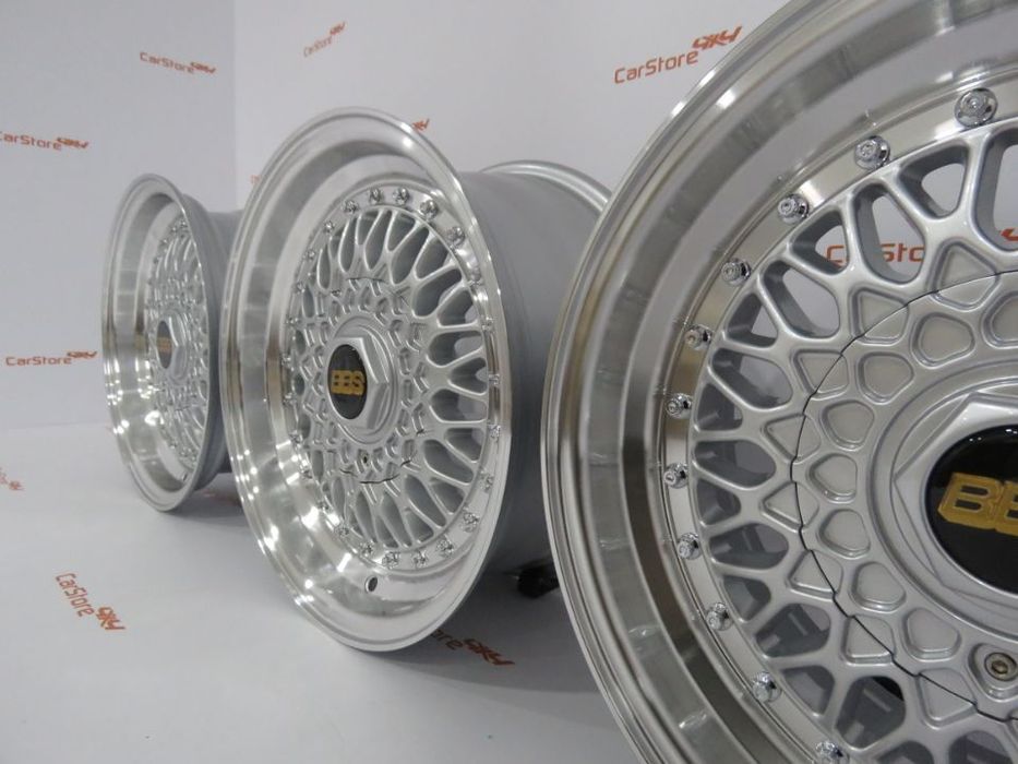 Jantes Look BBS RS 15 x 7 et 20 4x100+ 4x114.3