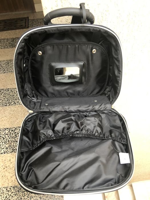 Vendo necessaire