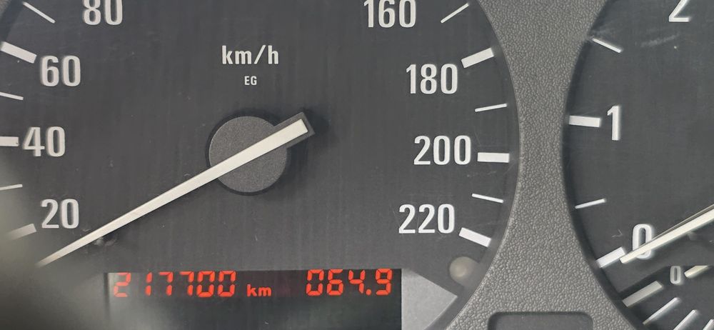 Bmw 318tds 220mil kms