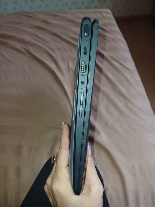 Ноутбук HP 11 дюймовий