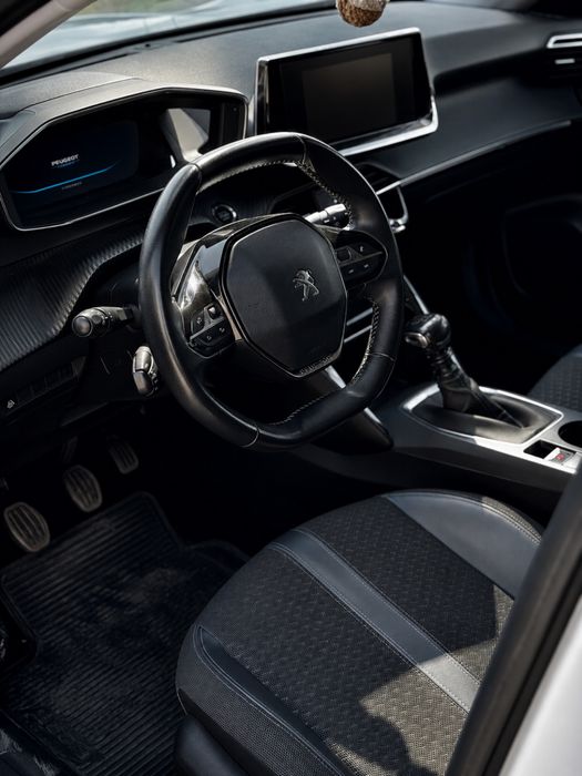 Peugeot 2008 1.5 BlueHDi Allure