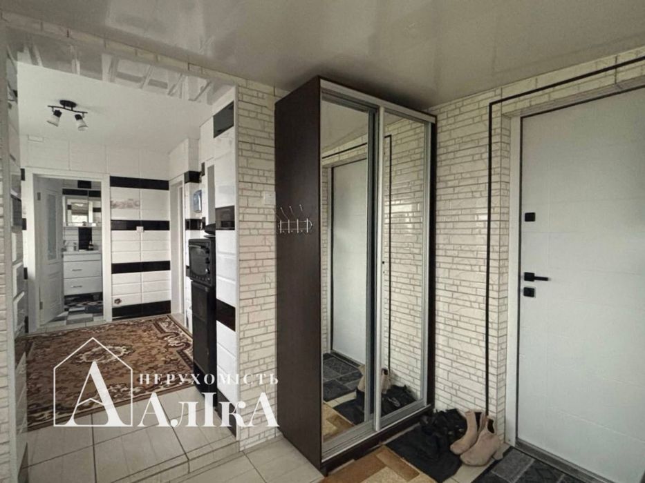 Продам будинок на березі річки Дністер