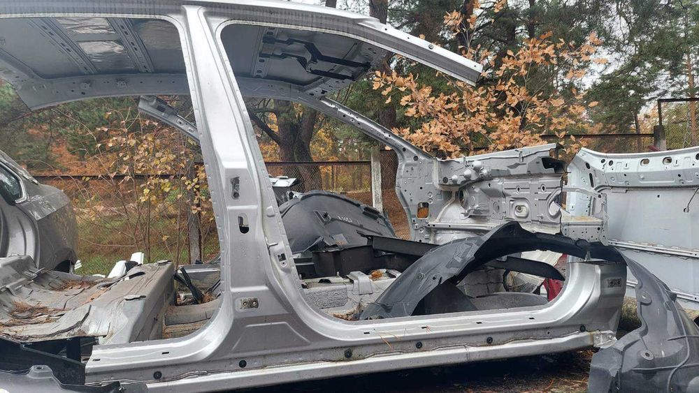 Nissan Maxima a36 левая правая стойка