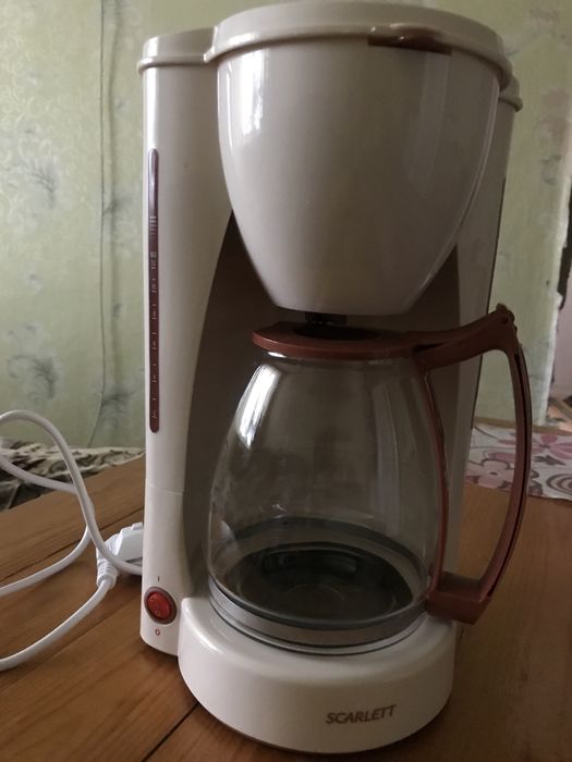 Продам кавоварку .