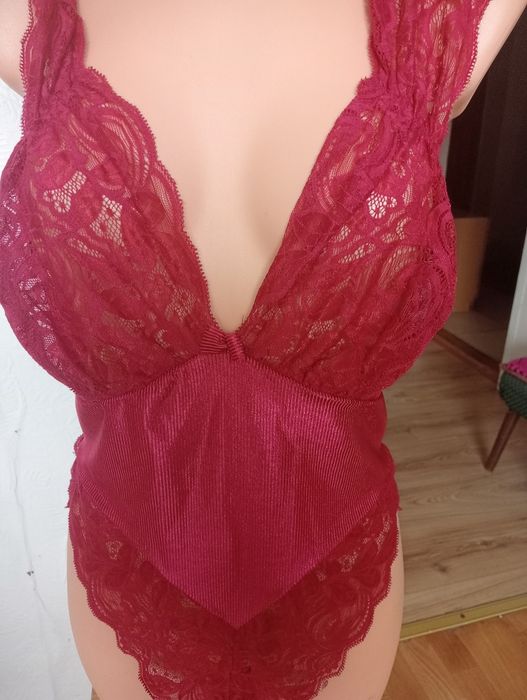 Koronkowe body rozmiar 85 B
