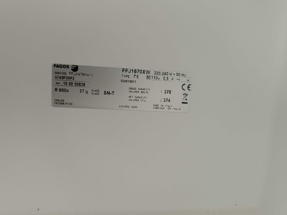 Frigorifico e congelador vertical side-by-side Fagor