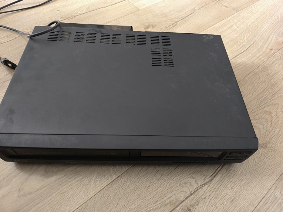 Magnetowid Akai dx4 vs-f440