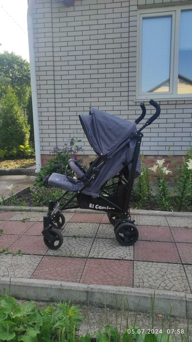 Коляска прогулочна