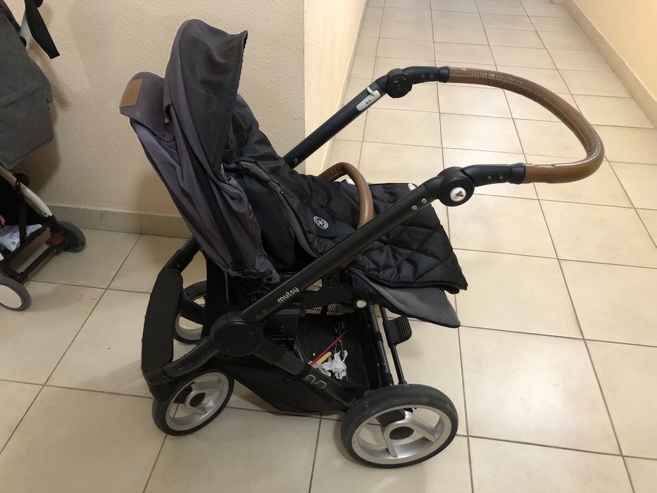 Продам коляску 2в1