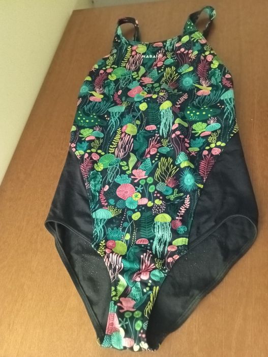 Fatos de banho de natação para menina