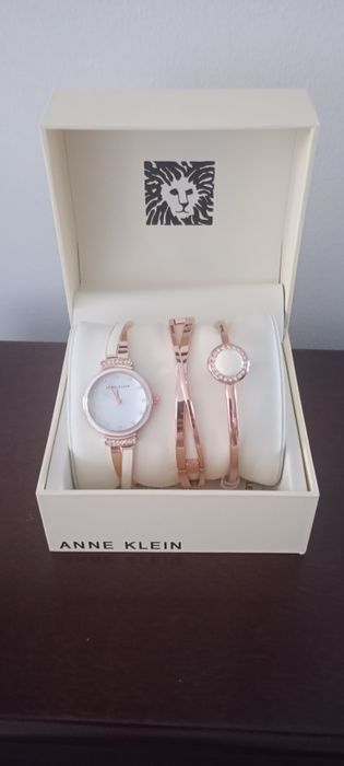 Zegarek bransoletki Anne klein komplet