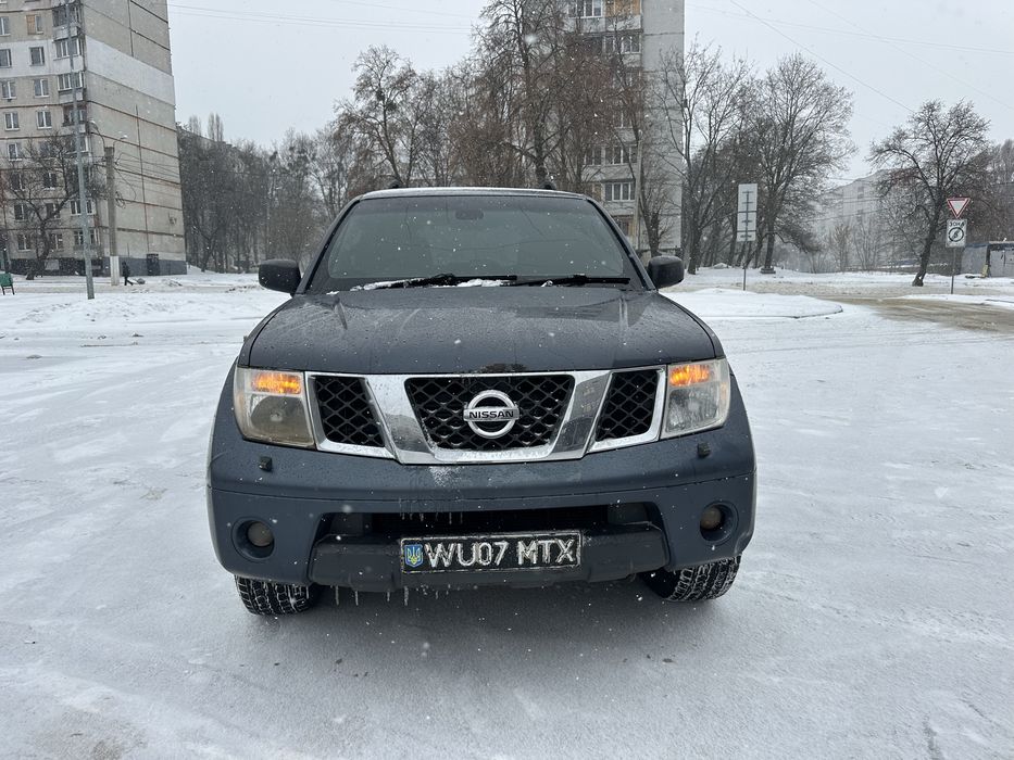 NISSAN Pathfider Sport