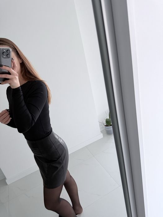 Шкіряна юбка Zara шорти шкіряні Зара