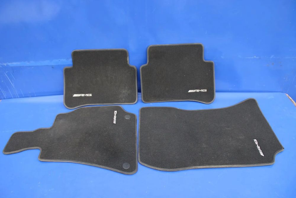 Komplet oryginalnych dywaników AMG OE Mercedes CLS W218 C218 A2126803748 UK