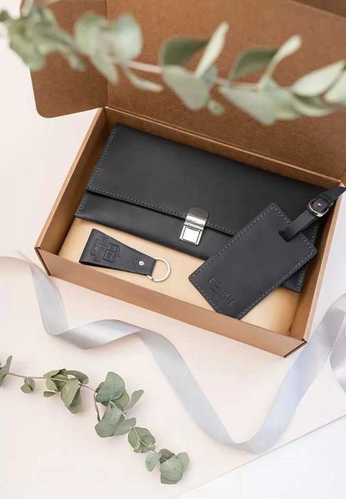 Набір шкіряних аксесуарів подарунковий