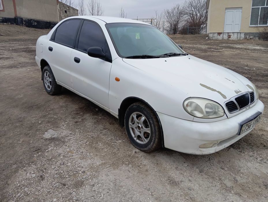 Продам Ланос  1998р.