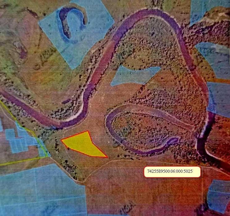 TO Земельна ділянка на мальовничому березі ріки Снов