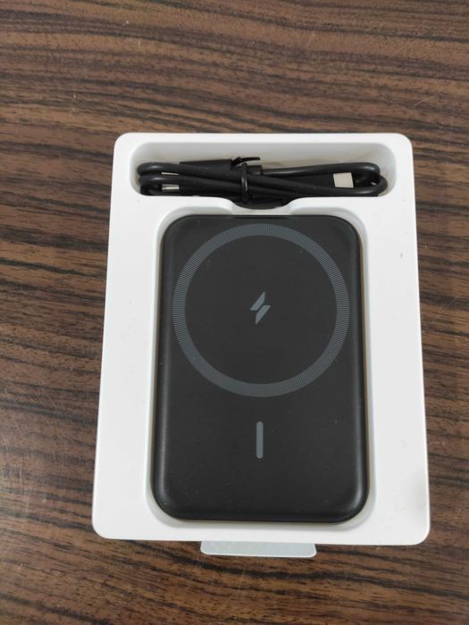 Powerbank ładowarka bezprzewodowa Anker 5000 mAh czarny USB C IPhone