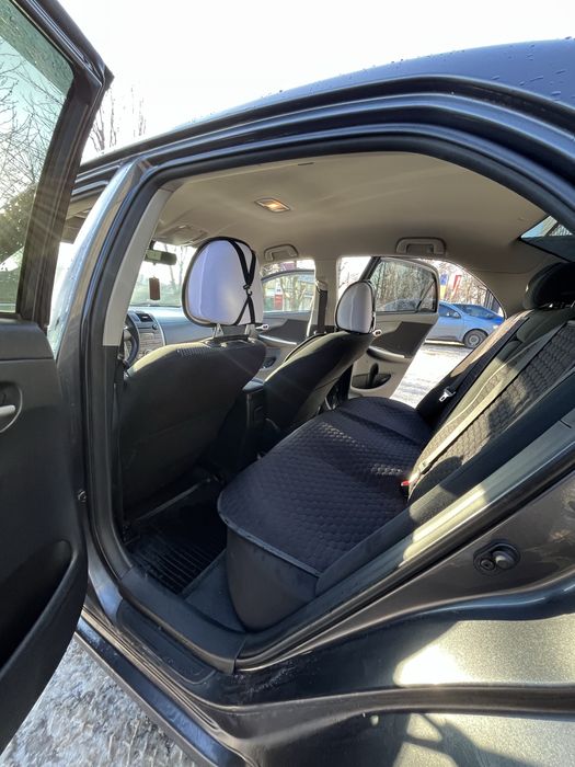 Продам Toyota corolla 2012