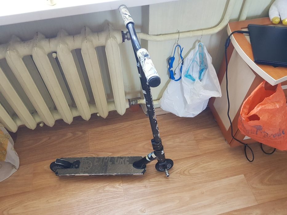 Продам 2 самоката трюковой.