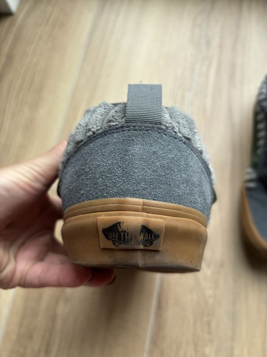 Vans trampki sztruksowe 41 oryginalne
