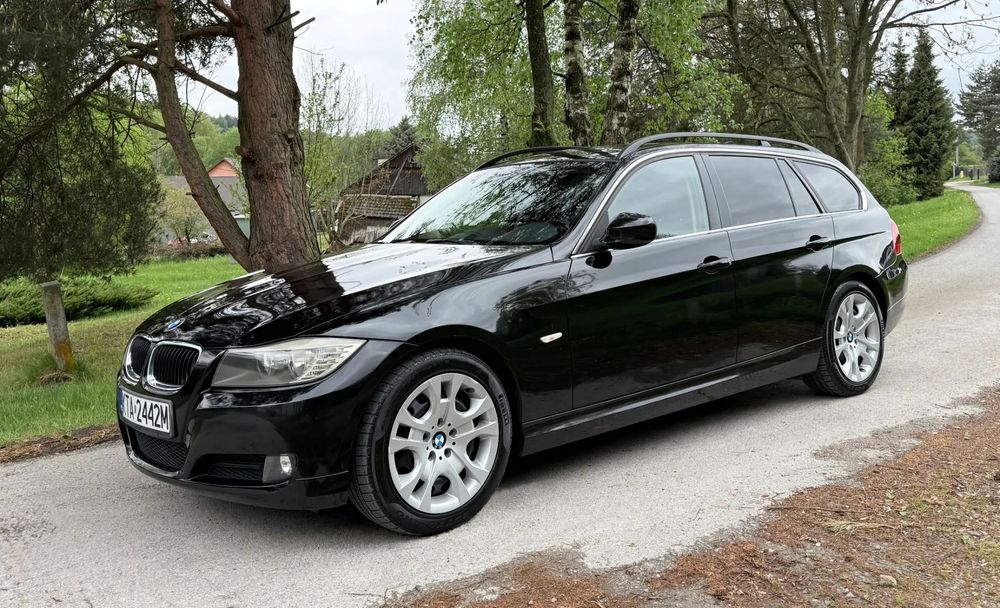 BMW Seria 3 330d 245KM. 6 biegów. Wersja poliftowa. Nawigacja GPS. Bardzo zadbana.