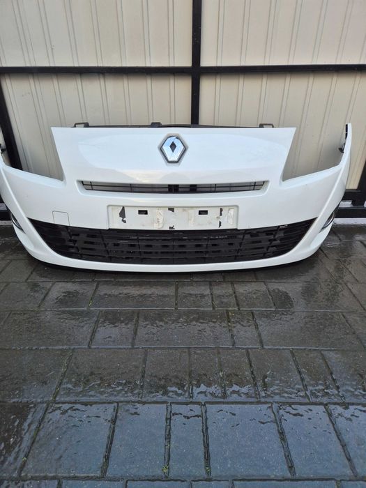 Zderzak przód przedni Renault Scenic III rok 11 kod lak TEQNC