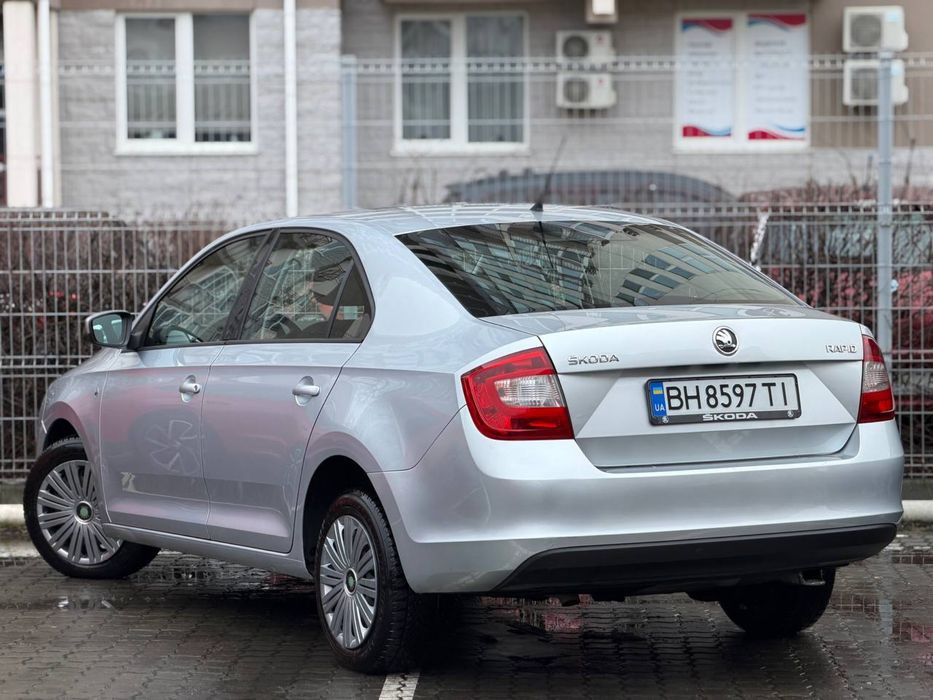Продам Skoda Rapid 2013