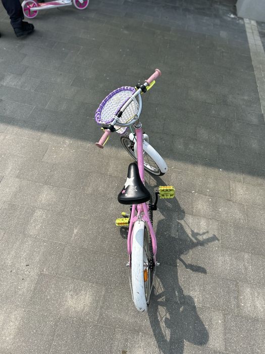 Rower dziewczecy bitwin z koszyczkiem
