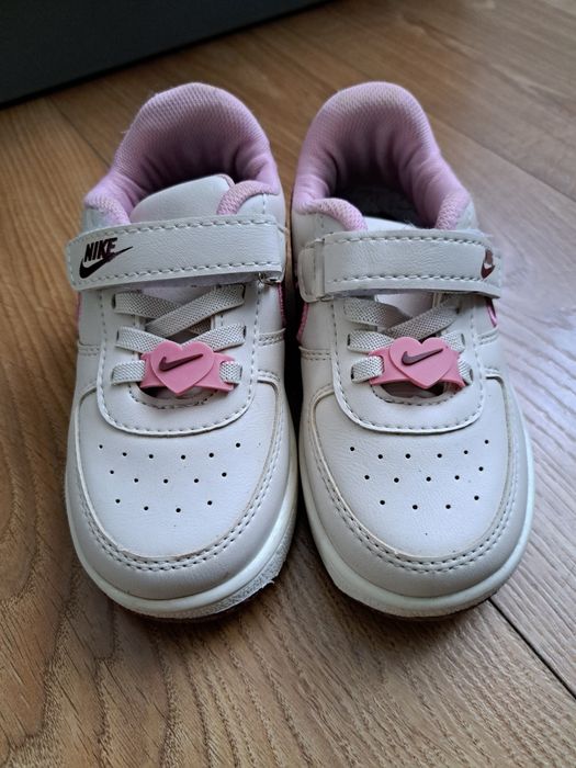 Buty Nike dla dziewczynki