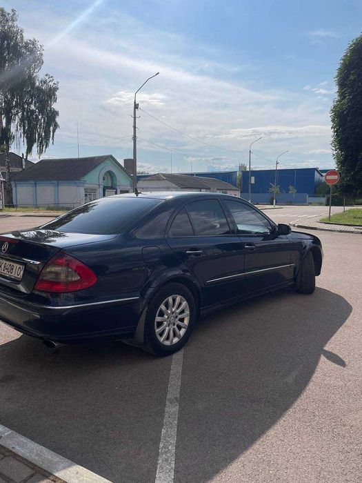 Продам MERCEDES-BENZ 211 Полний привід