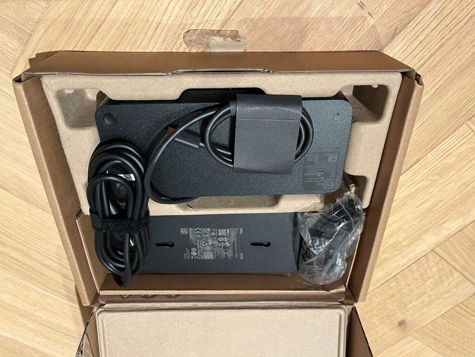 Dell Pro Thunderbolt 5 Smart Dock SD25TB5 330W – stacja dokująca