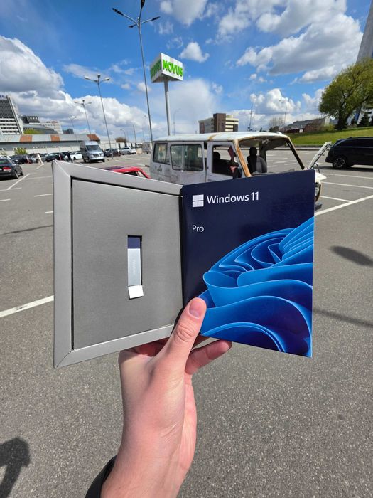 Windows 11 Pro  • HAV-00195  • USB Box UA / Коробка / Віндовс 11 Про Повна версія / Лицензия / Ключ / Флешка Виндовс 11 Про Боксова Лицензия Виндовс