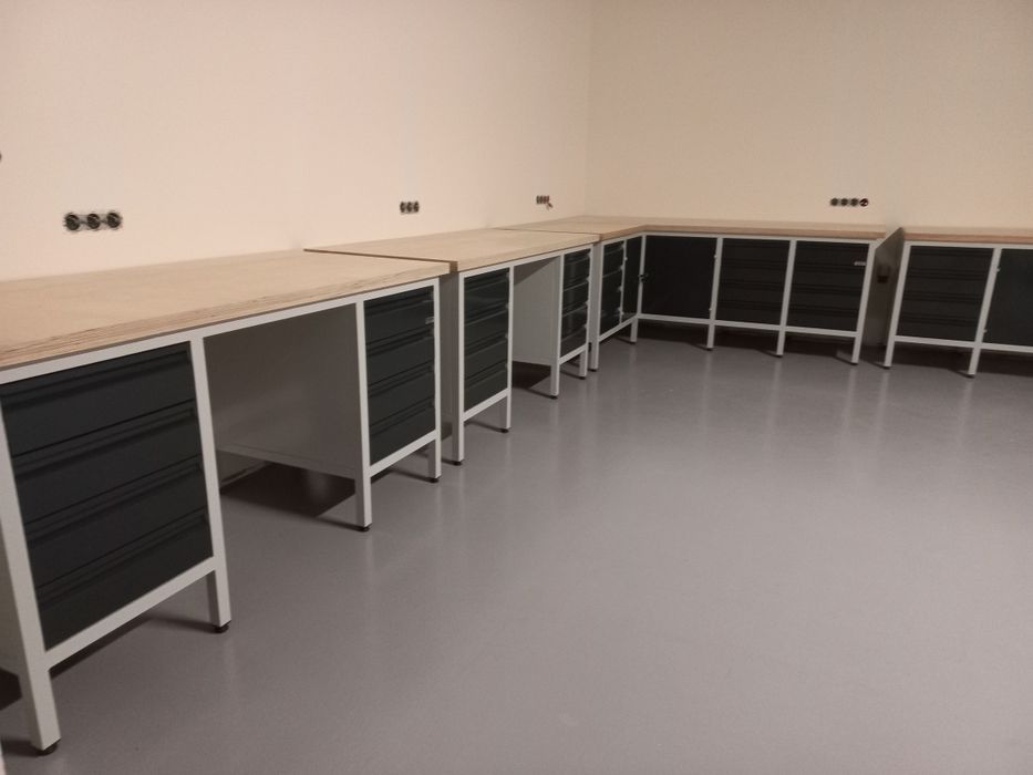 Stół warsztatowy Falbanek