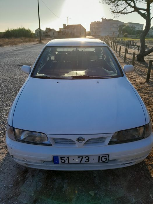 Vendo este Nissan Almera 2.0D com 367mil