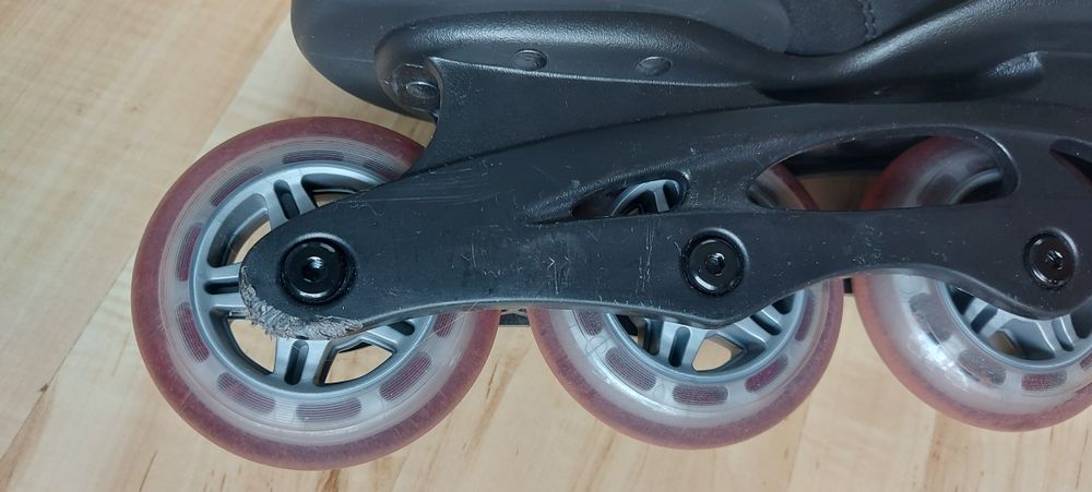 Zestaw Rolki damskie r 38  firmy K2 kinetic ABEC 5 kask ochraniacze to