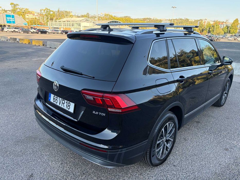 VW Tiguan Allspace 2000D 7 lugares Ano 2018 — photo 3