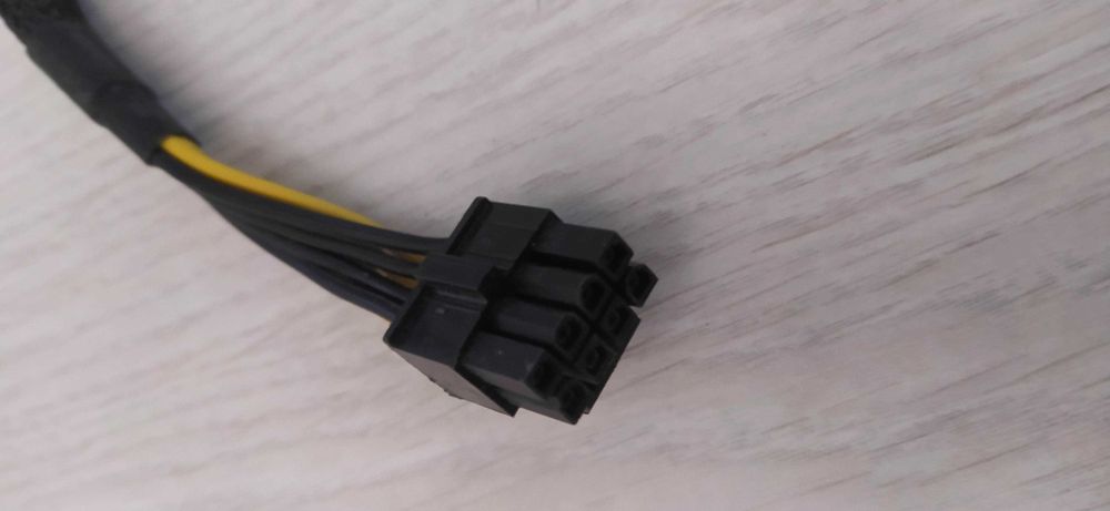 Кабель модульный для блока питания 8pin-3 sata