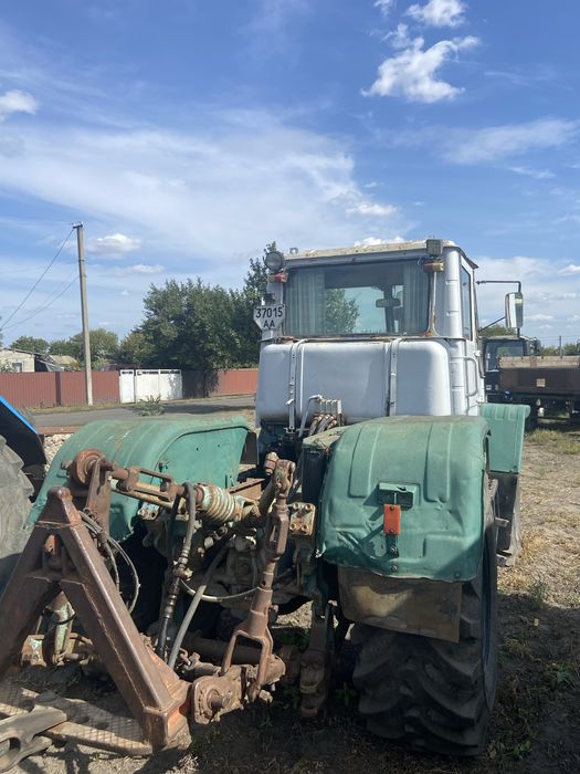 Т 150 у гарному робочому стані вкладень не потребує