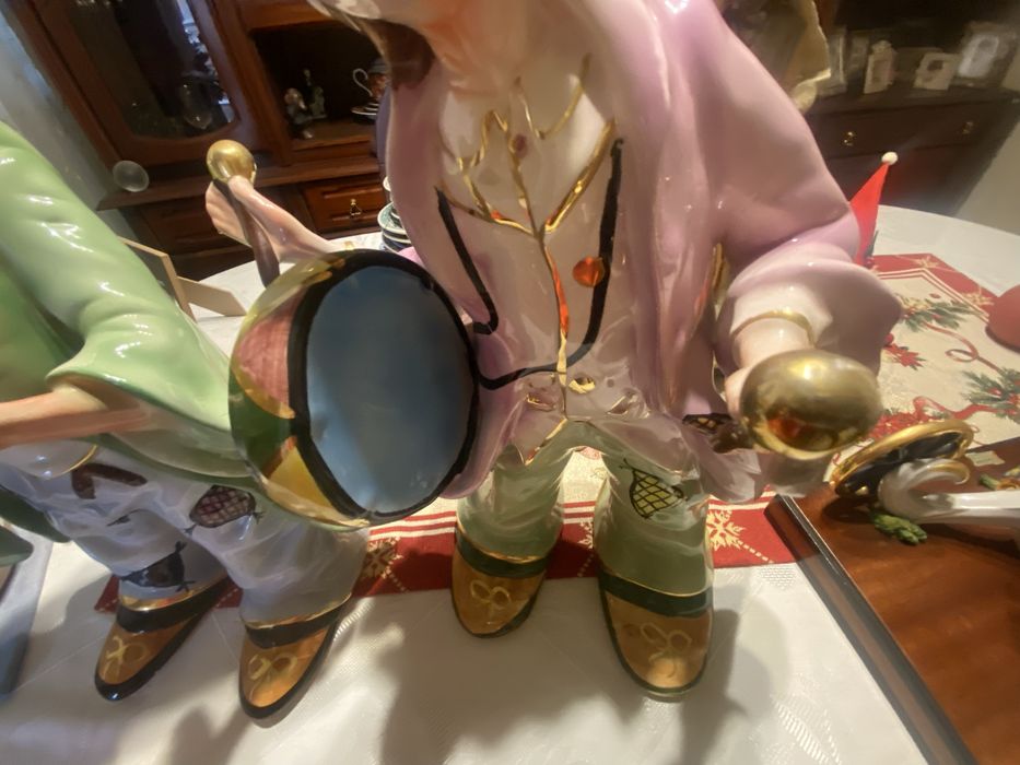 Par de palhacos em porcelana