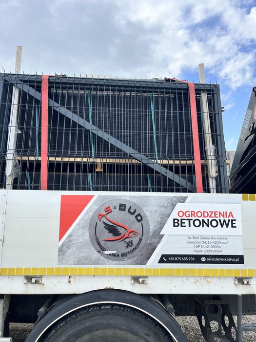 Kompletne ogrodzenie panelowe bramy furtki siatka