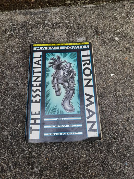 Livro BD Essential Iron man