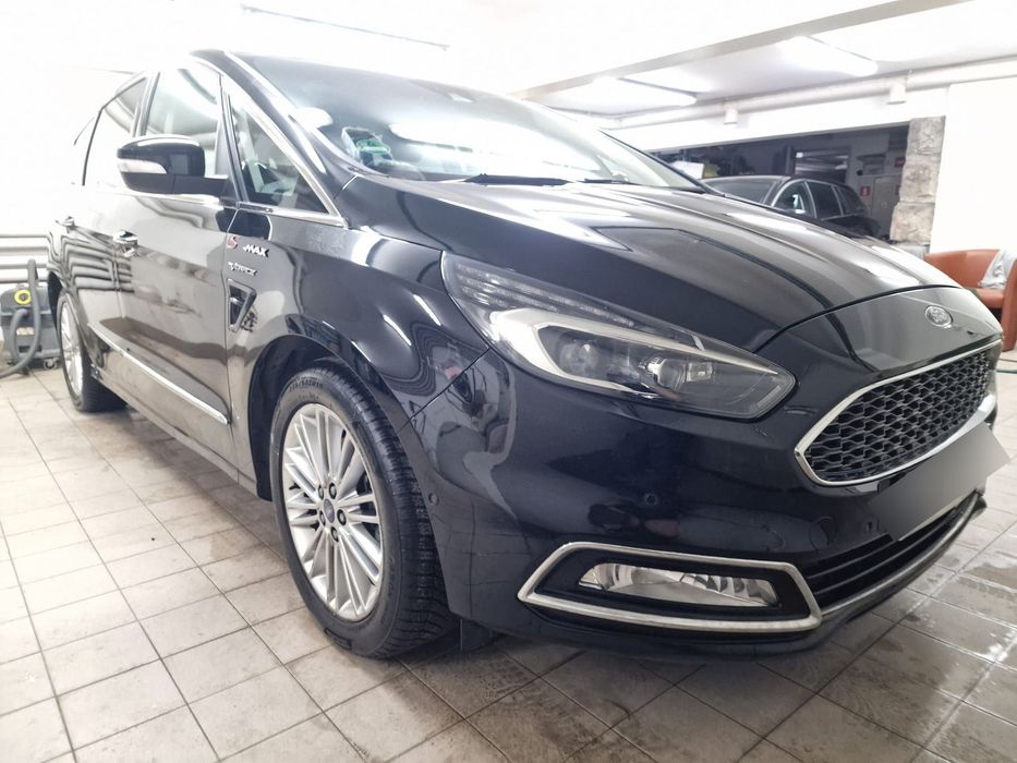 Ford S-Max Ford S‑Max Vignale