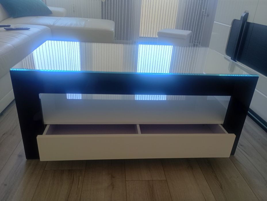 Komoda i stolik komplet