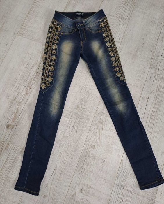 Джинси стрази продам