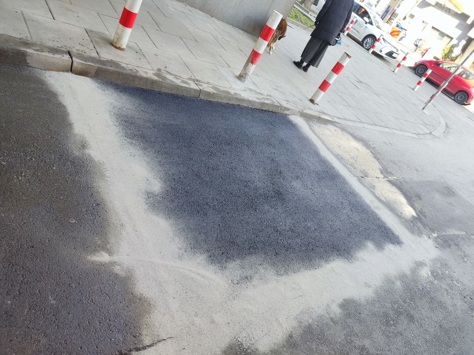 Układanie asfaltu naprawa drogi,dziur ogólnie wszystko