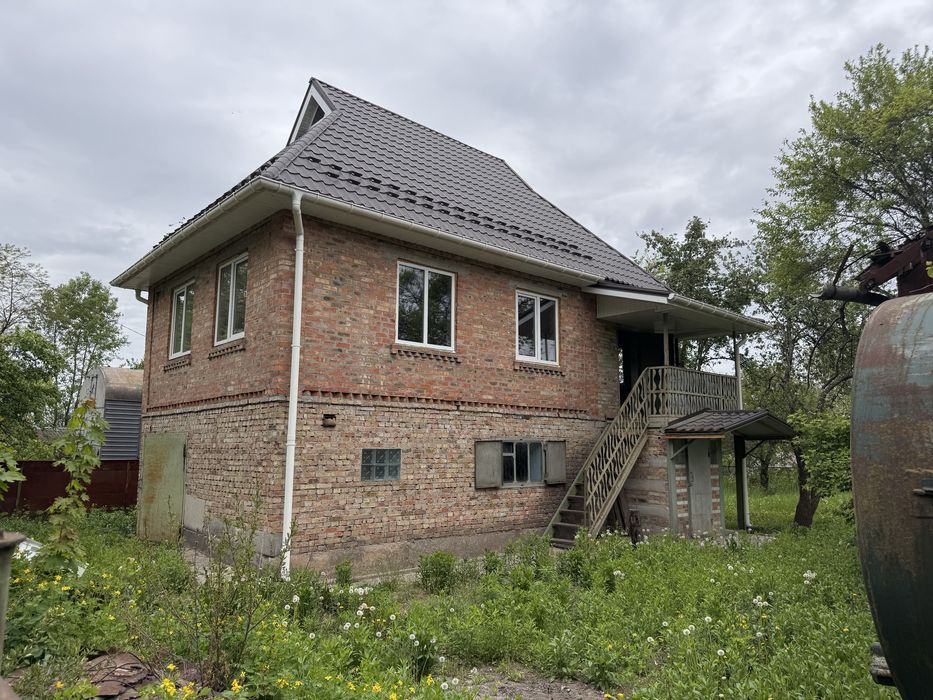 Продається будинок  25 км від Києва