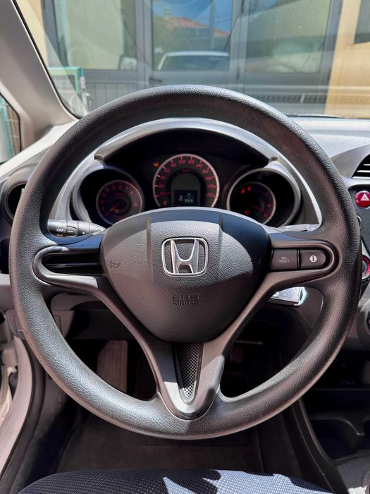Honda jazz 2011 - 133000 kms