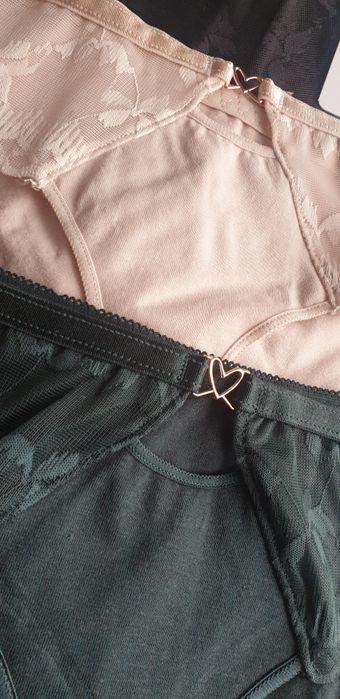 4×Damskie majtki stringi M